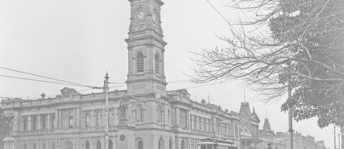 Image: Black and white photo of a clock tower and building, 27 September 1928.
