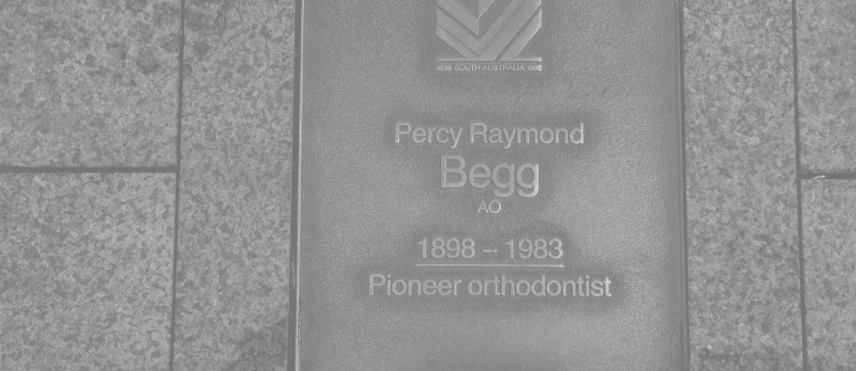 Image: Percy Raymond Begg Plaque